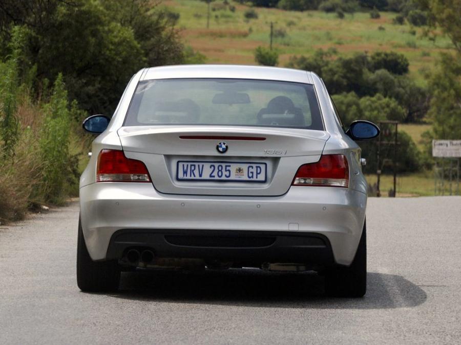  BMW 135i Coupe 2008 года  (ZA) (фото 2 из 4)